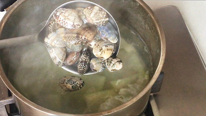 3 món canh ngon hoàn hảo lại dễ nấu cho bữa cơm nhà trong ngày hè nóng bức- Ảnh 12.