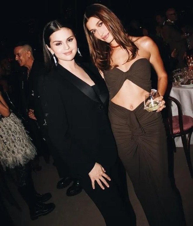 Làm lành chưa bao lâu, Selena Gomez và vợ Justin Bieber lại quay ngoắt lộ dấu hiệu "khó ở"- Ảnh 2.