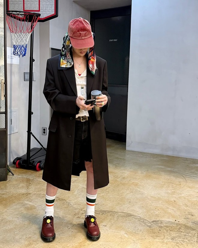 Rất gấp: Mặc gì đi gặp G-Dragon? Ôn bài tất tần tật trong 2 phút- Ảnh 3. Rất gấp: Mặc gì đi gặp G-Dragon? Ôn bài tất tần tật trong 2 phút- Ảnh 3.