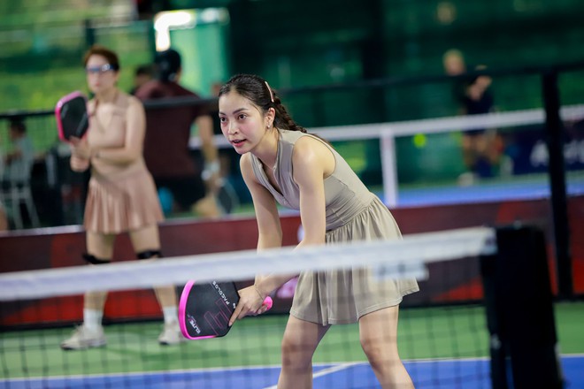 "Mối tình năm 17 tuổi" hot nhất làng bóng khoe visual trắng phát sáng, 2 lần vô địch pickleball trong 2 tháng- Ảnh 5.