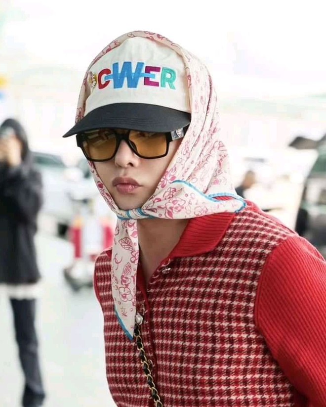 Rất gấp: Mặc gì đi gặp G-Dragon? Ôn bài tất tần tật trong 2 phút- Ảnh 1. Rất gấp: Mặc gì đi gặp G-Dragon? Ôn bài tất tần tật trong 2 phút- Ảnh 1.