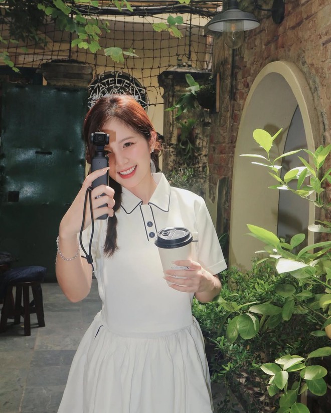 Mỹ nhân phim giờ vàng VTV vừa được cầu hôn: Nhan sắc bị "thời gian bỏ quên", style cực dịu dàng cuốn hút- Ảnh 14. Mỹ nhân phim giờ vàng VTV vừa được cầu hôn: Nhan sắc bị "thời gian bỏ quên", style cực dịu dàng cuốn hút- Ảnh 14.