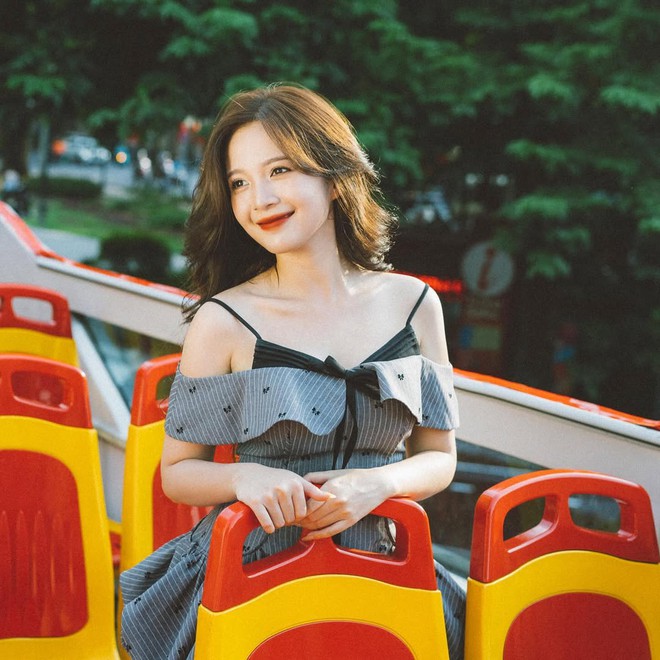 Mỹ nhân phim giờ vàng VTV vừa được cầu hôn: Nhan sắc bị "thời gian bỏ quên", style cực dịu dàng cuốn hút- Ảnh 18. Mỹ nhân phim giờ vàng VTV vừa được cầu hôn: Nhan sắc bị "thời gian bỏ quên", style cực dịu dàng cuốn hút- Ảnh 18.