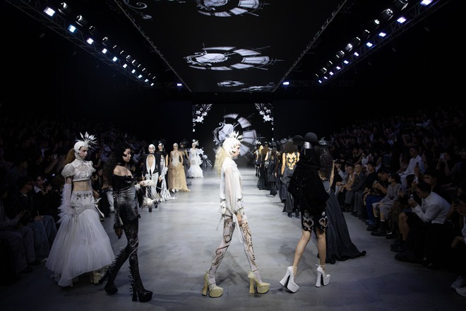 DEPA Fashion Show: Người Việt làm show thời trang thế này chứ!- Ảnh 9.
