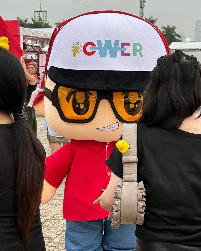 Toàn bộ hình ảnh về sự kiện đón “anh Long” tại Hà Nội: Lý do quốc tế nể fan Việt Nam là đây!- Ảnh 5.