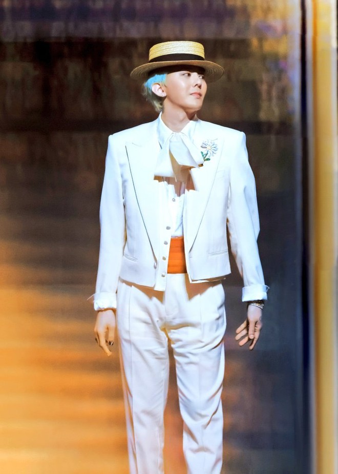 G-Dragon cũng có ngày bắt chước Sơn Tùng M-TP hay sao?- Ảnh 12. G-Dragon cũng có ngày bắt chước Sơn Tùng M-TP hay sao?- Ảnh 12.