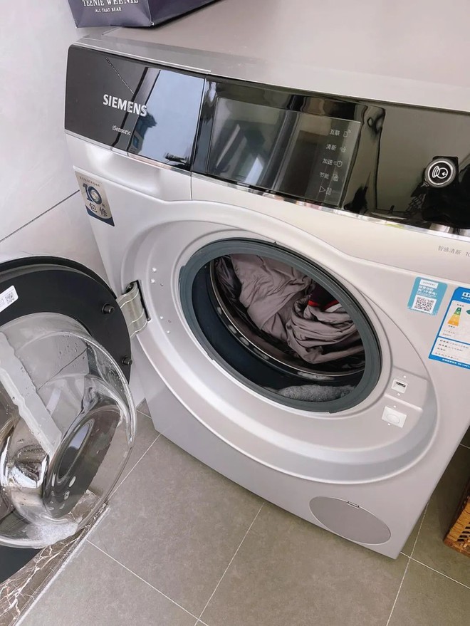 7 lỗi sai khi dùng máy giặt: Càng giặt quần áo càng bẩn, bốc mùi hôi- Ảnh 4.