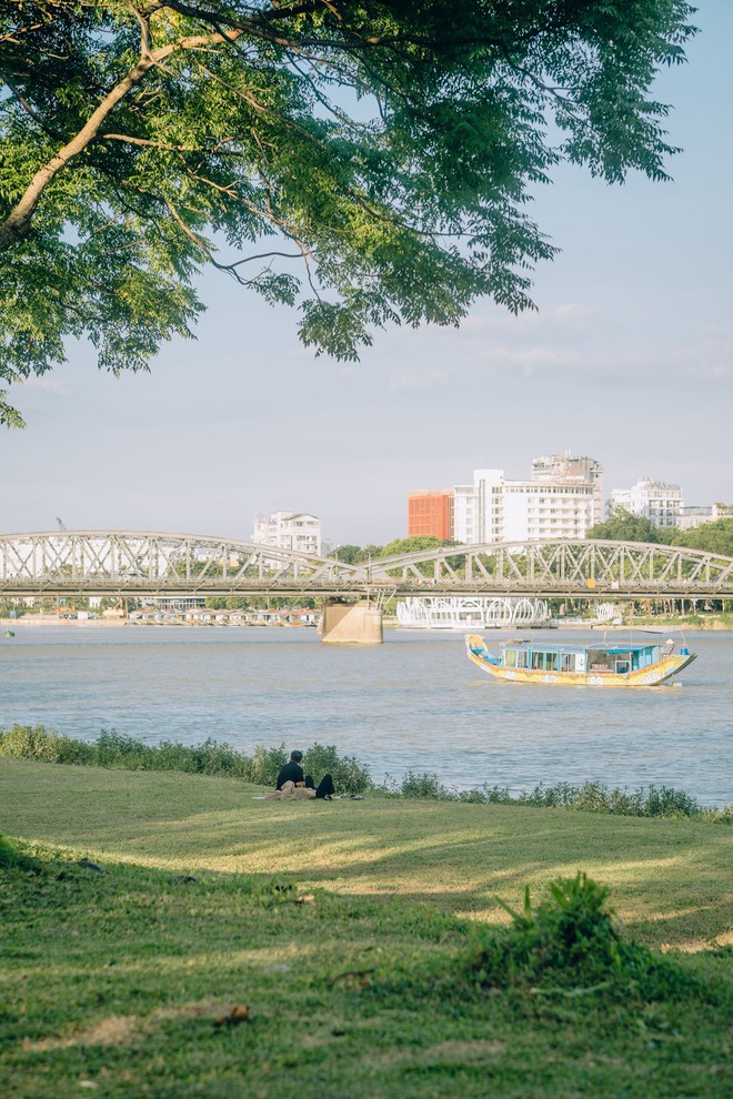 Tấm ảnh không tin nổi là Huế, dân tình rần rần săn lùng địa chỉ "đẹp như phim" này- Ảnh 2. Tấm ảnh không tin nổi là Huế, dân tình rần rần săn lùng địa chỉ "đẹp như phim" này- Ảnh 2.