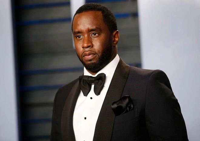 Vụ xét xử Diddy: Clip nóng của tình cũ ông trùm bị chiếu trên tòa, FBI công bố ảnh gây sốc- Ảnh 4.