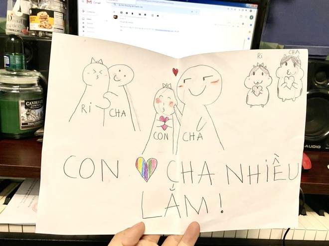 NS Nguyễn Văn Chung và bản nhạc “gà trống nuôi con”: Một mình nuôi con, cha vẫn chill ngon- Ảnh 8. NS Nguyễn Văn Chung và bản nhạc “gà trống nuôi con”: Một mình nuôi con, cha vẫn chill ngon- Ảnh 8.