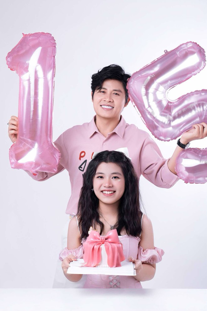 NS Nguyễn Văn Chung và bản nhạc “gà trống nuôi con”: Một mình nuôi con, cha vẫn chill ngon- Ảnh 5. NS Nguyễn Văn Chung và bản nhạc “gà trống nuôi con”: Một mình nuôi con, cha vẫn chill ngon- Ảnh 5.