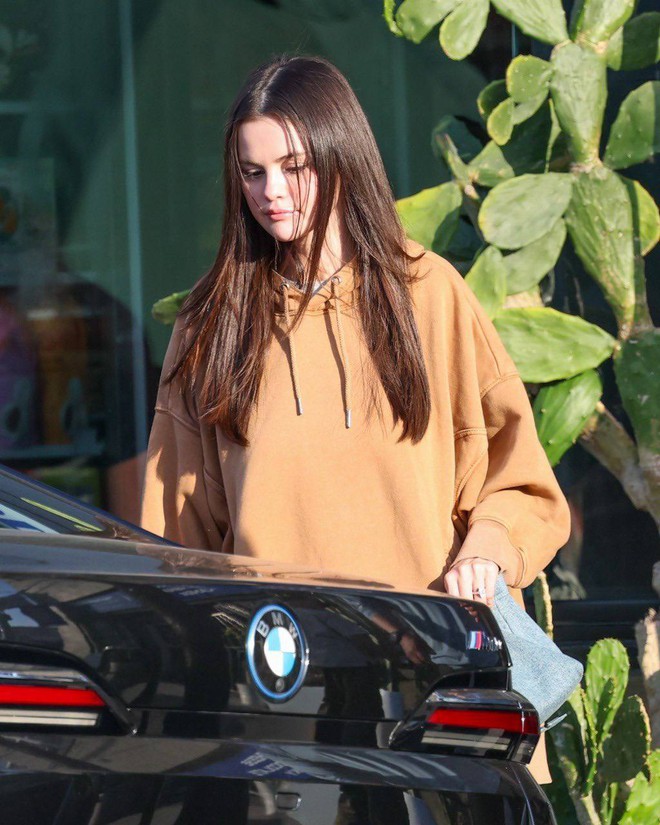 Nhan sắc trẻ lại tới khó tin của Selena Gomez- Ảnh 1. Nhan sắc trẻ lại tới khó tin của Selena Gomez- Ảnh 1.