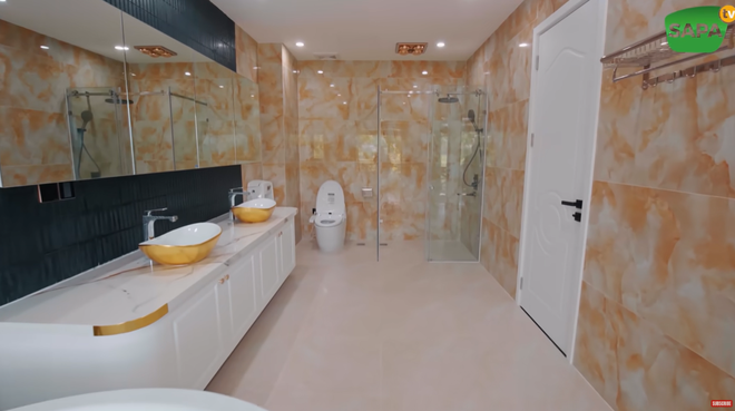 Hải Sapa đã làm gì mà tiền nhiều đến mức sở hữu nhà hàng 100 tỷ, mua cả dinh thự 1.250m2 tặng vợ?- Ảnh 12.