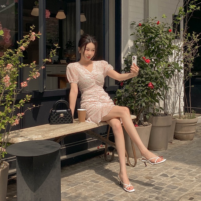 5 mẫu giày tối giản "tinh hoa hội tụ", phối với kiểu đồ nào cũng tôn dáng và sang xịn mịn- Ảnh 5.