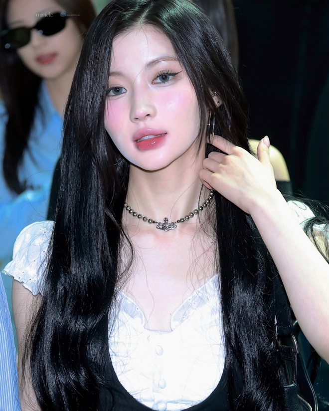 Mỹ nhân Nhật Bản khiến gần 1 triệu người điêu đứng với loạt khoảnh khắc cam thường cực bén- Ảnh 6. Mỹ nhân Nhật Bản khiến gần 1 triệu người điêu đứng với loạt khoảnh khắc cam thường cực bén- Ảnh 6.