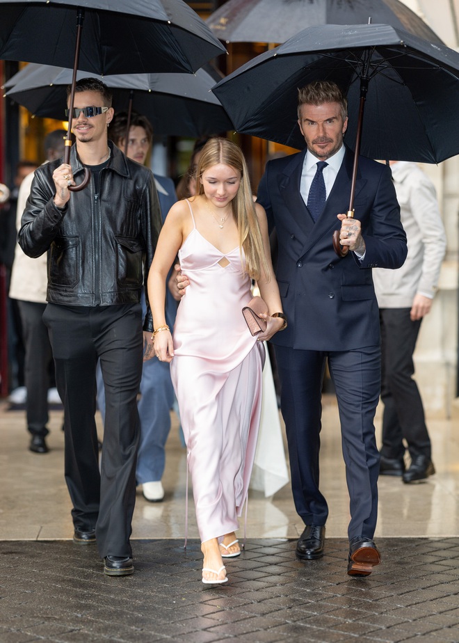 Tiểu thư Harper Beckham lớn lên xinh xuất sắc, sẽ khiến anh cả “quay xe” về với gia đình?- Ảnh 5.