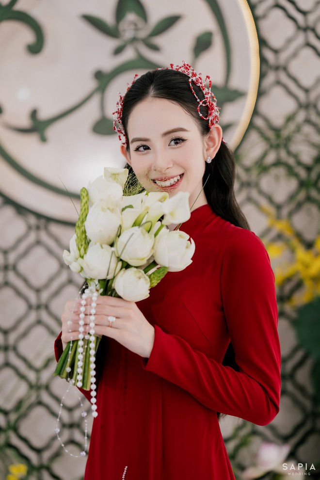 Trọn vẹn đám hỏi của Hương Liên và thiếu gia điển trai: Từng chi tiết đều hướng về cô dâu- Ảnh 6.