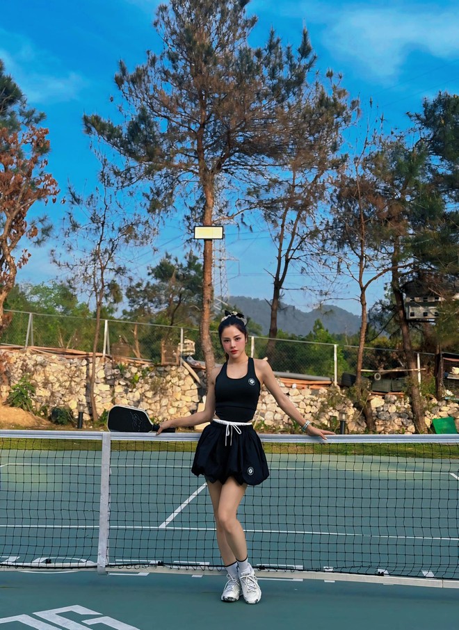 Nữ MC nổi tiếng “trầy da tróc vảy” vì pickleball, bố đại gia tổ chức luôn giải cho con gái ẵm cúp rồi giải nghệ- Ảnh 6.