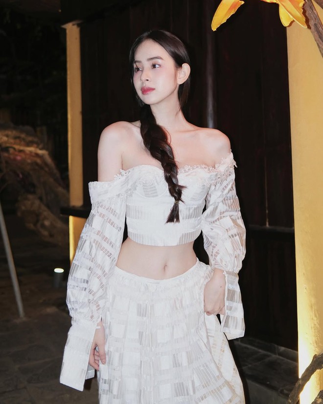 Số mệnh "phượng hoàng" của Hương Liên: Thần thái hào môn không thể chối cãi, gu thời trang đẹp rụng rời- Ảnh 13. Số mệnh "phượng hoàng" của Hương Liên: Thần thái hào môn không thể chối cãi, gu thời trang đẹp rụng rời- Ảnh 13.