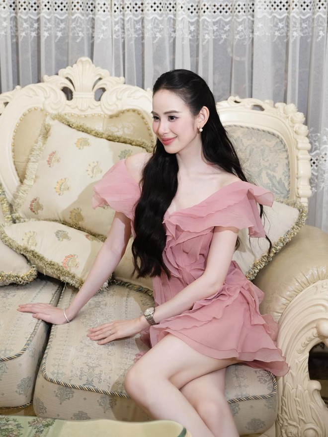 Số mệnh "phượng hoàng" của Hương Liên: Thần thái hào môn không thể chối cãi, gu thời trang đẹp rụng rời- Ảnh 4. Số mệnh "phượng hoàng" của Hương Liên: Thần thái hào môn không thể chối cãi, gu thời trang đẹp rụng rời- Ảnh 4.