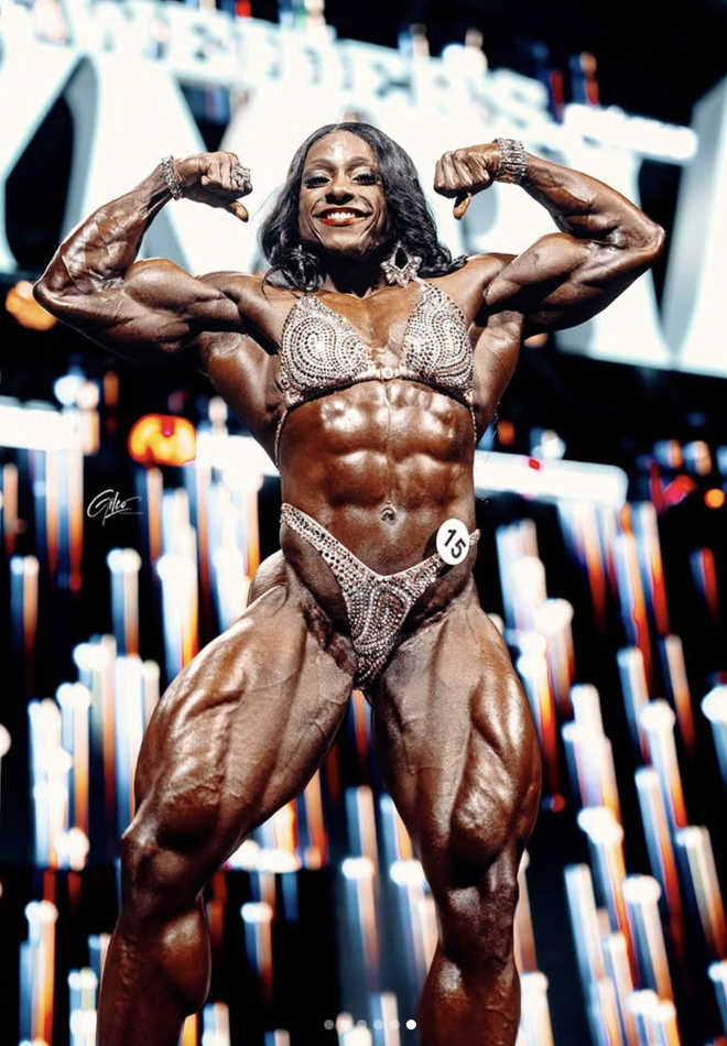 Từ Angela Phương Trinh gây sốc với body đô con đến loạt mỹ nhân cơ bắp khiến MXH dậy sóng- Ảnh 7.