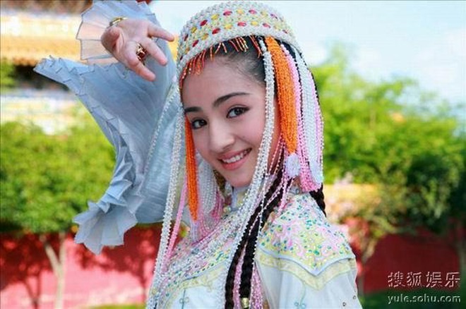 HOT: Tiểu Yến Tử - Hạ Tử Vy - Hàm Hương trong "Hoàn Châu Cách Cách" tái ngộ gây chấn động- Ảnh 3.