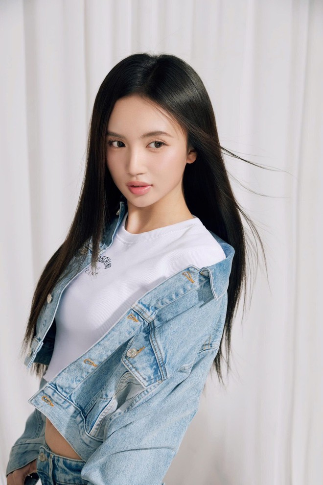 Con gái "nữ hoàng wushu" Thúy Hiền gây sốt với visual xinh như hoa hậu, body nóng bỏng, chuẩn bị "debut" làm ca sĩ- Ảnh 2. Con gái "nữ hoàng wushu" Thúy Hiền gây sốt với visual xinh như hoa hậu, body nóng bỏng, chuẩn bị "debut" làm ca sĩ- Ảnh 2.