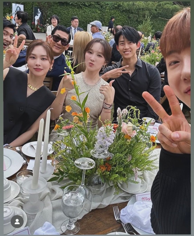 Lộ bằng chứng "tình đầu quốc dân" Suzy bị hội chị em thân thiết cô lập giữa sự kiện toàn sao hạng A- Ảnh 13.