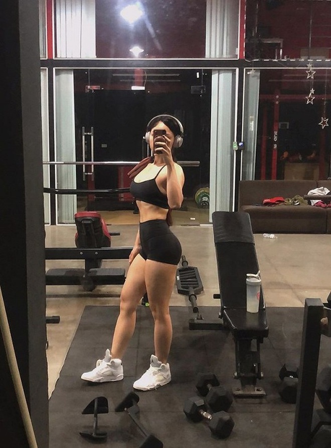 Angela Phương Trinh dẫn đầu loạt mỹ nhân Việt có body cơ bắp, một "em xinh" thay đổi ngỡ ngàng- Ảnh 7. Angela Phương Trinh dẫn đầu loạt mỹ nhân Việt có body cơ bắp, một "em xinh" thay đổi ngỡ ngàng- Ảnh 7.