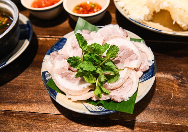 Quán cơm nhà ở Hà Nội 5 năm mở quán, 3 lần lọt MICHELIN- Ảnh 15. Quán cơm nhà ở Hà Nội 5 năm mở quán, 3 lần lọt MICHELIN- Ảnh 15.