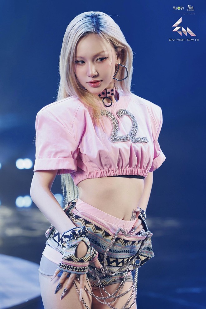 Thêm Em Xinh bị bóc hẹn hò với 1 rapper hot trên toàn thế giới, đàng trai còn chẳng buồn giấu diếm mối quan hệ- Ảnh 5. Thêm Em Xinh bị bóc hẹn hò với 1 rapper hot trên toàn thế giới, đàng trai còn chẳng buồn giấu diếm mối quan hệ- Ảnh 5.