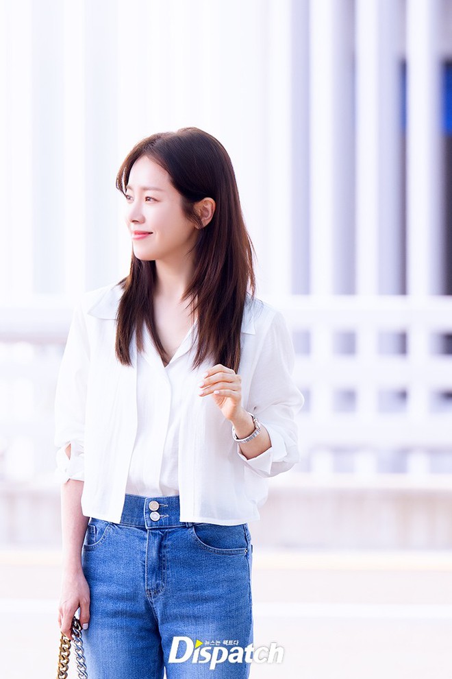 Không phải Song Hye Kyo, nữ diễn viên 43 tuổi này mới là "cao thủ" mặc đồ trắng- Ảnh 6.