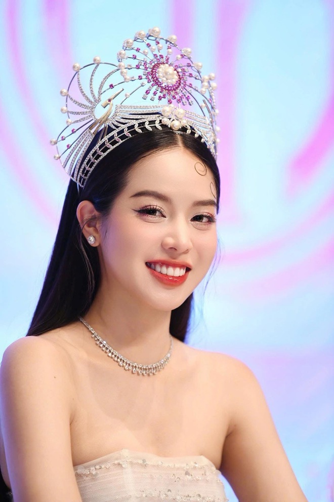 Thanh Thuỷ lột xác khi kết thúc nhiệm kỳ nhưng netizen không khen nổi- Ảnh 14.
