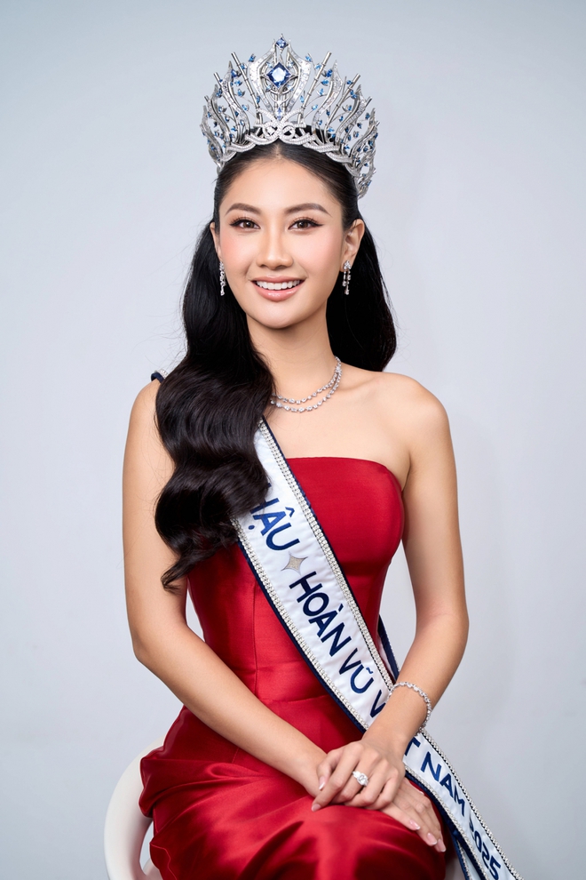 Tân Hoa hậu vừa đăng quang đã được đặt ngang Thanh Thủy, 2 người đẹp khác cũng được gọi tên- Ảnh 6.