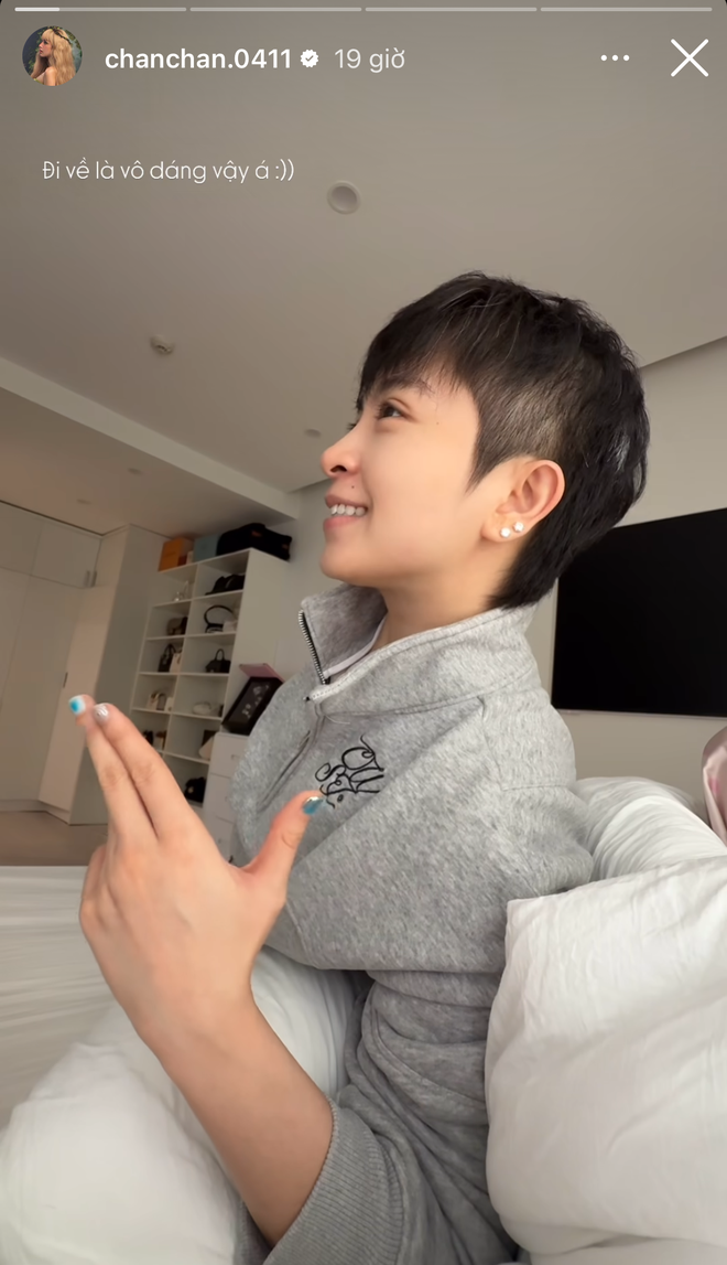 Gil Lê lộ bàn tay bầm tím khi lên sóng cùng Xoài Non sau ồn ào pass đồ- Ảnh 3.