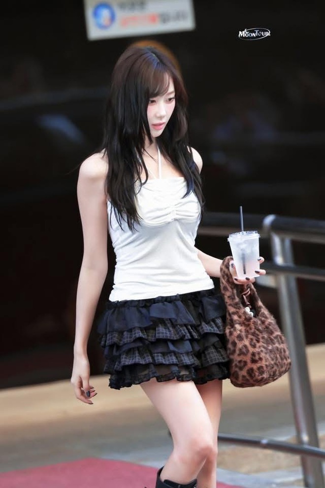 Nữ idol bùng nổ visual hậu giảm cân, không cần nhịn ăn vẫn có dáng đẹp- Ảnh 1. Nữ idol bùng nổ visual hậu giảm cân, không cần nhịn ăn vẫn có dáng đẹp- Ảnh 1.