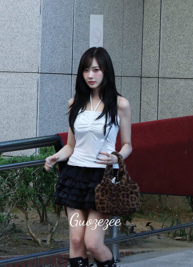 Nữ idol bùng nổ visual hậu giảm cân, không cần nhịn ăn vẫn có dáng đẹp- Ảnh 5. Nữ idol bùng nổ visual hậu giảm cân, không cần nhịn ăn vẫn có dáng đẹp- Ảnh 5.