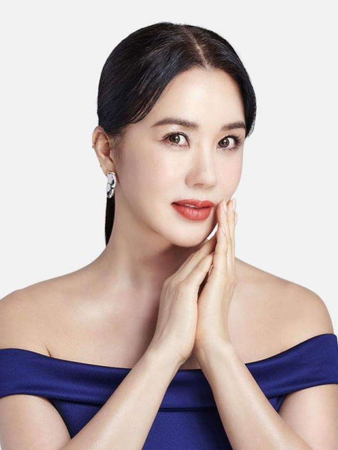 U60 mà dáng vẫn "căng đét", cơ bụng đáng mơ ước: Bí quyết của "Madonnna xứ Hàn" Uhm Jung Hwa chỉ ở 1 thói quen- Ảnh 5. U60 mà dáng vẫn "căng đét", cơ bụng đáng mơ ước: Bí quyết của "Madonnna xứ Hàn" Uhm Jung Hwa chỉ ở 1 thói quen- Ảnh 5.
