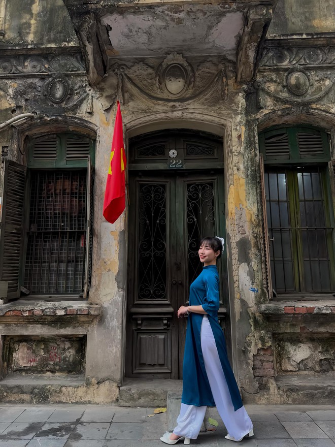 "Nam thần" U23 Việt Nam lên xe hoa cùng hot girl tốt nghiệp xuất sắc NEU, visual cô dâu chú rể gây sốt- Ảnh 12.