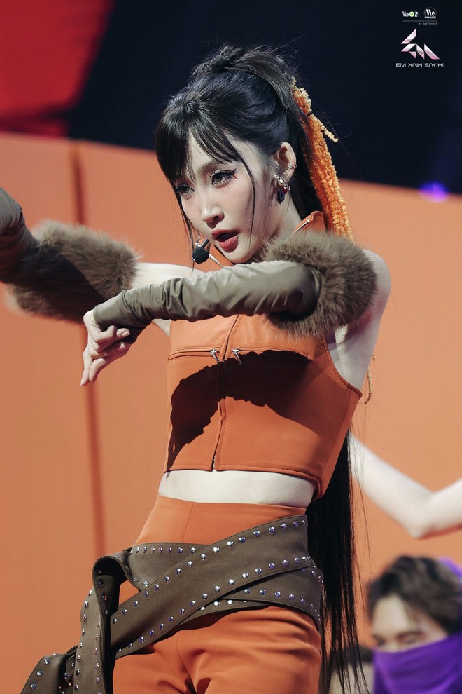 Châu Bùi - Quỳnh Anh Shyn sẽ “dắt nhau ra về” sau Live Stage 4, loạt Em Xinh “máu chiến” chung số phận?- Ảnh 6.