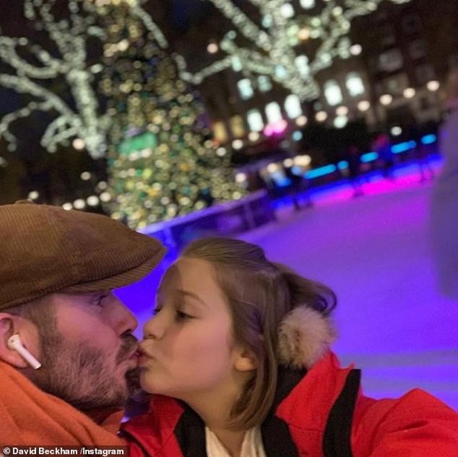 Harper Beckham thành thiếu nữ thật rồi: Không còn thích bố hôn môi, chụp ảnh cũng giữ khoảng cách vừa phải- Ảnh 6.