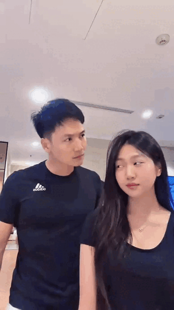 "Bé Chíp" con gái diễn viên Mạnh Trường: Tuổi 16 xinh như hoa, tóc mây bồng bềnh chuẩn tiểu công chúa- Ảnh 5.