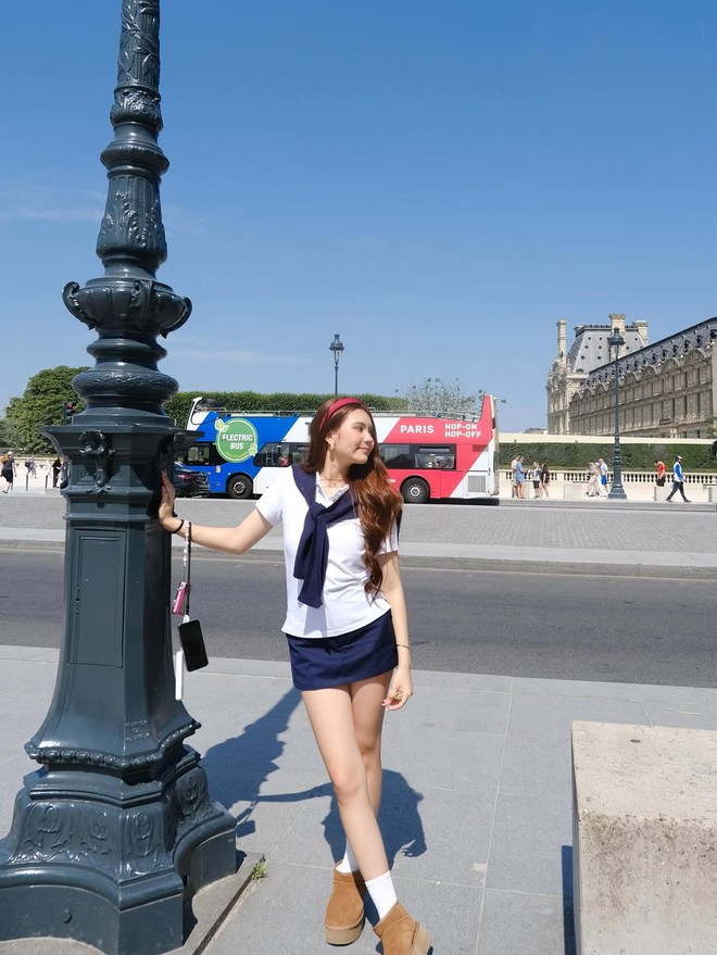 Ngắm tủ đồ cuả 2 ái nữ nhà Quyền Linh: Cô chị là "chúa bánh bèo", cô em sành điệu vibe Tây- Ảnh 30.