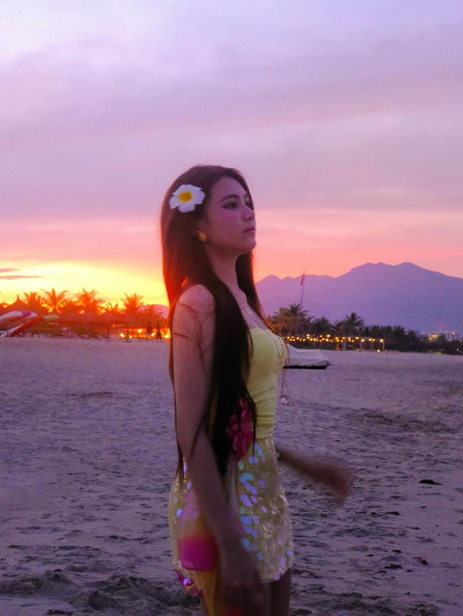 Ngắm tủ đồ cuả 2 ái nữ nhà Quyền Linh: Cô chị là "chúa bánh bèo", cô em sành điệu vibe Tây- Ảnh 40.