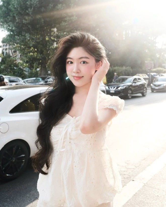 Ngắm tủ đồ cuả 2 ái nữ nhà Quyền Linh: Cô chị là "chúa bánh bèo", cô em sành điệu vibe Tây- Ảnh 3.