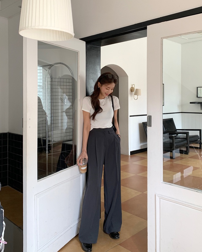 Sáng suốt nhất lúc này là sắm 5 món thời trang công sở giúp mặc đẹp từ giờ đến tận cuối mùa thu- Ảnh 5.