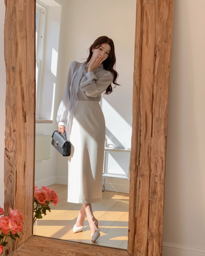 Sáng suốt nhất lúc này là sắm 5 món thời trang công sở giúp mặc đẹp từ giờ đến tận cuối mùa thu- Ảnh 2.