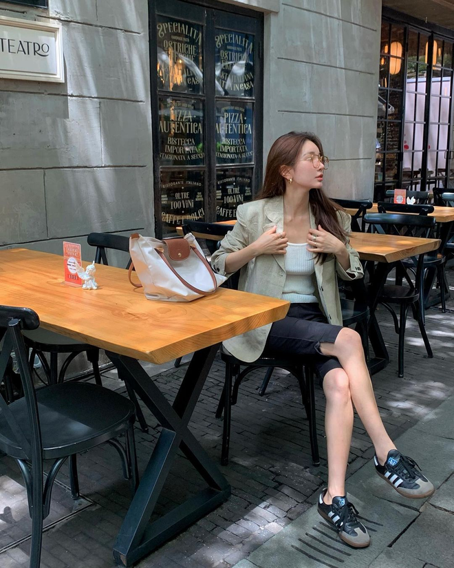 Chiếc quần gây tranh cãi xấu - đẹp trở lại đường đua hot trend: Hoá ra hè nào dân tình cũng “lò vi sóng”- Ảnh 10.
