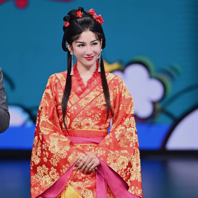 "Tiểu Yến Tử" tá hỏa khi con gái nhất quyết đòi nghỉ học sang Hàn làm idol, vội nhắc đến 1 "tấm gương" nhãn tiền- Ảnh 7.