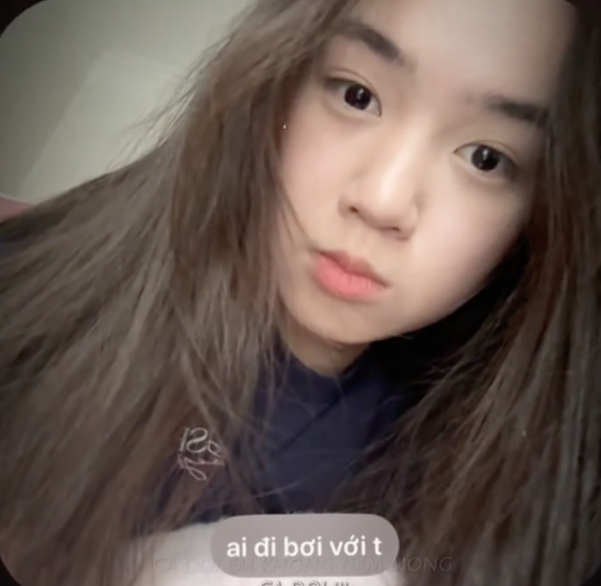 Thủ khoa Hiền Mai lộ mặt mộc cực xinh khi học quân sự, nhận được nhiều yêu thương chăm sóc từ bố mẹ- Ảnh 2. Thủ khoa Hiền Mai lộ mặt mộc cực xinh khi học quân sự, nhận được nhiều yêu thương chăm sóc từ bố mẹ- Ảnh 2.